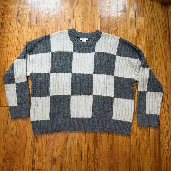 Sincerely Jules Gray and White Checkered Crew Neck Oversized Sweater Size Medium - Picture 1 of 4